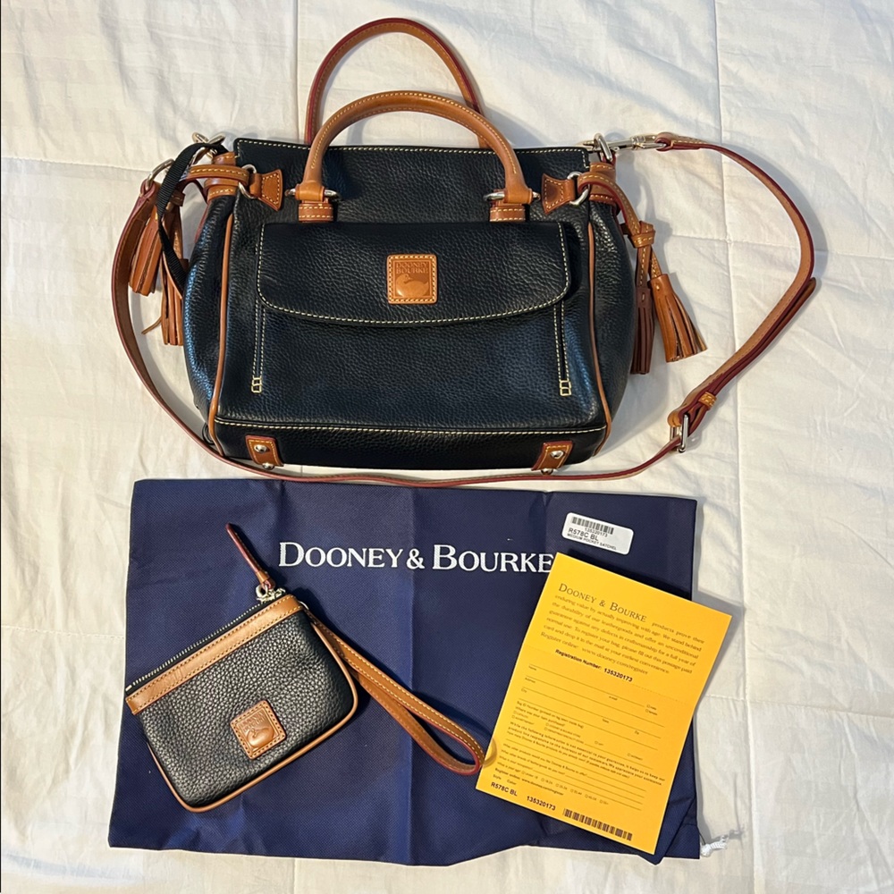 DOONEY & BOURKE Medium Bag